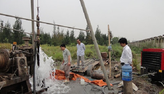 khoan-gieng-cong-nghiep-o-quang-binh